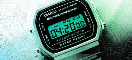 Digital watch displaying the time, 4:20